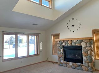 1464 Quail Run, New Richmond, WI 54017