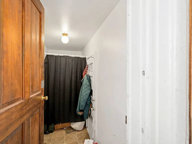 821 W Mulberry St — Photo 12
