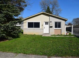 127 Beyne St, Mount Clemens, MI 48043
