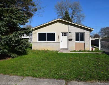 127 Beyne St, Mount Clemens, MI, 48043