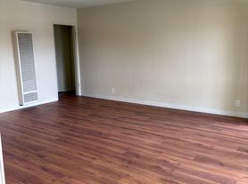 12415 Weddington St, Valley Village, CA