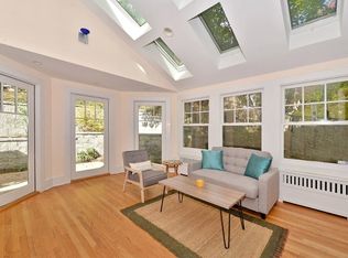 832 Valley Rd, Montclair, NJ 07043