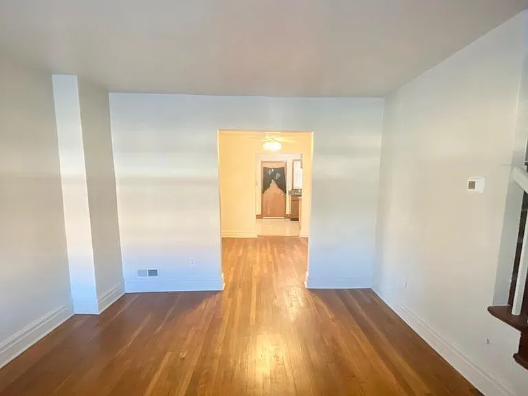 3018 Larue Sq E — Photo 2