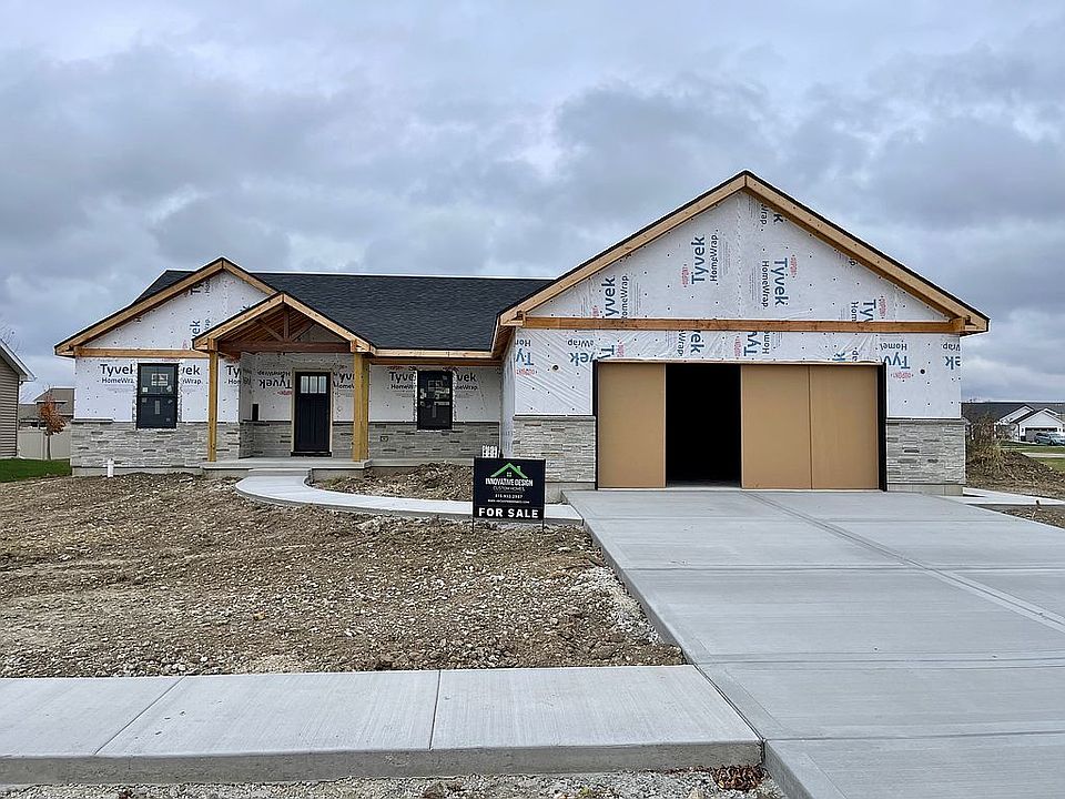 1st image of 487 Edgebrook Dr