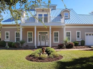 311 S Kingfisher Ln, Hampstead, NC 28443