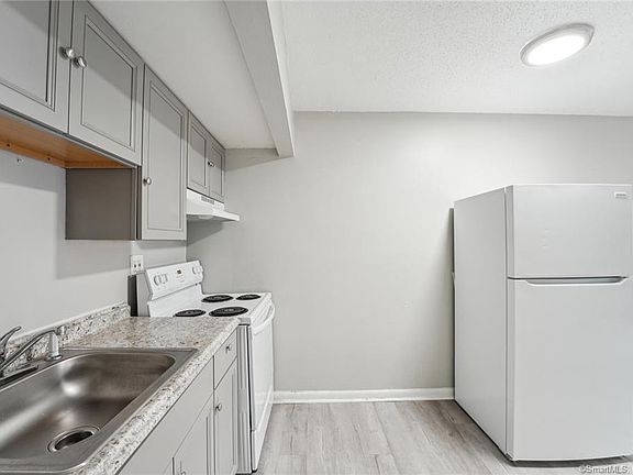 3rd image of 1150 Ogden St #11119137