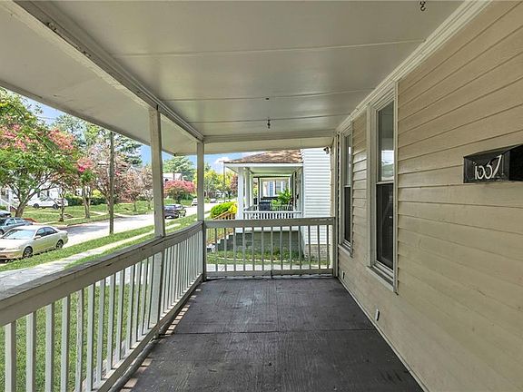 3rd image of 1337 22nd St