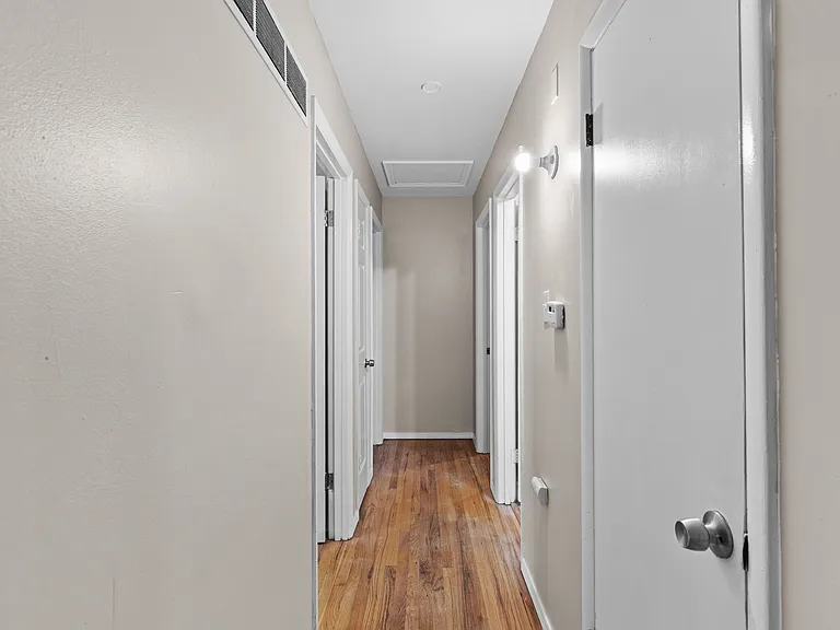 1413 Redman Blvd — Photo 8