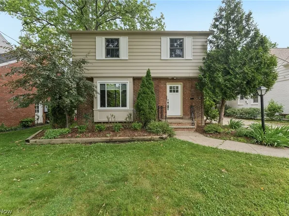 1141 Bates Rd, Rocky River, OH 44116