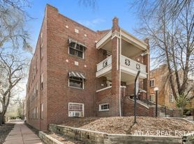 970 N Pearl St