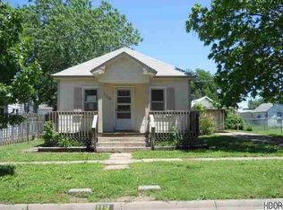 114 N Reno Ave, Haven, KS 67543