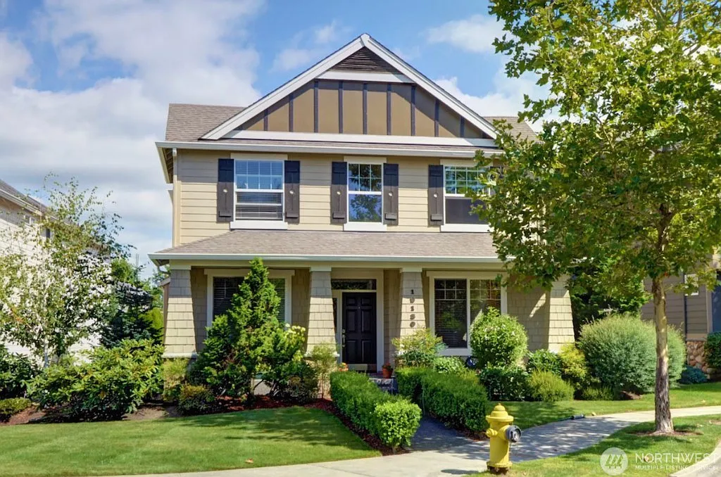 3 bed, 2.5 bath, 2250 sqft, $4,315 — Photo 1