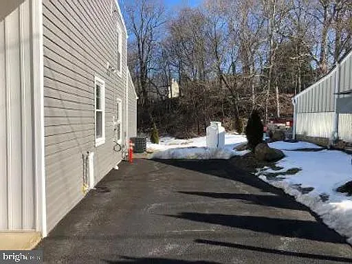 659 Downingtown Pike — Photo 12
