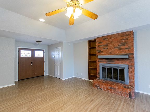 5th image of 2408 Wydewood Dr