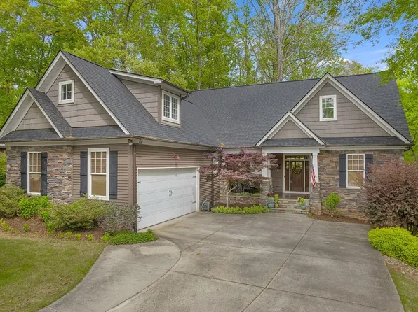 404 Netherland Ln, Simpsonville, SC 29681