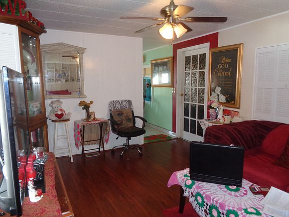 4th image of 6714 Brandywine Dr N