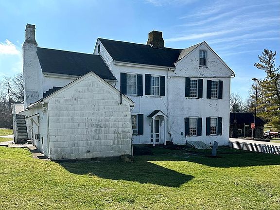 3rd image of 2136 Old Main St