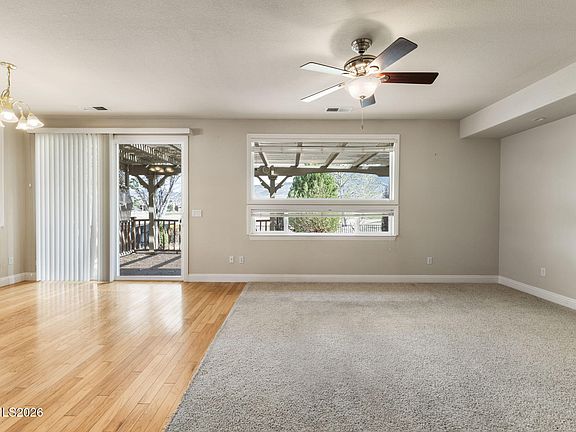 5th image of 913 Lakeview Dr