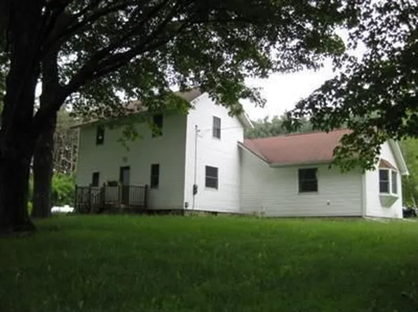 6660 Bunn Rd, Jonesville, MI 49250