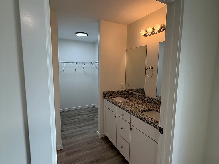 1219 Fountain Dr — Photo 11