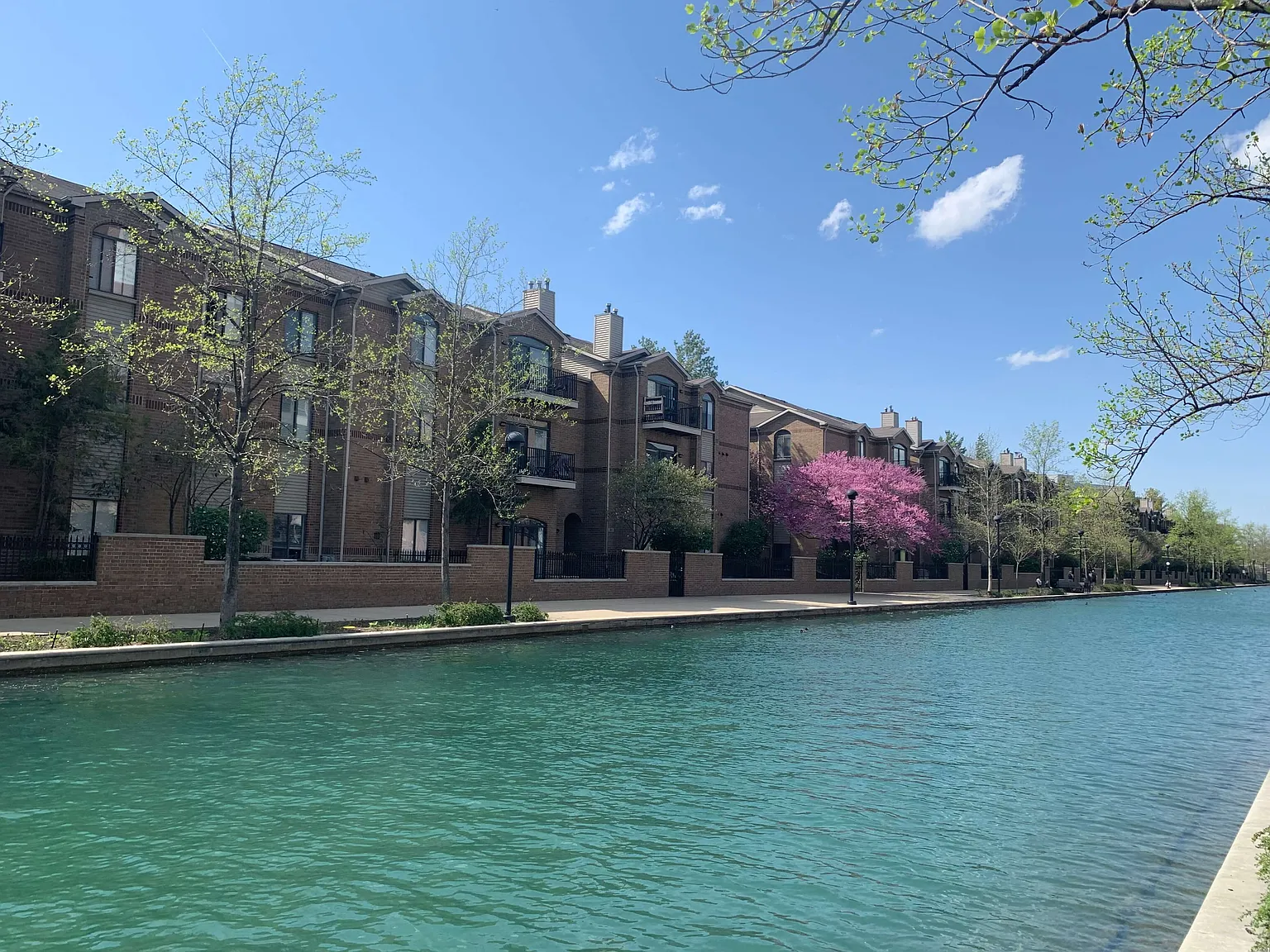 Gardens of Canal Court — Photo 1