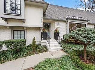 9815 Belinder Rd, Leawood, KS 66206