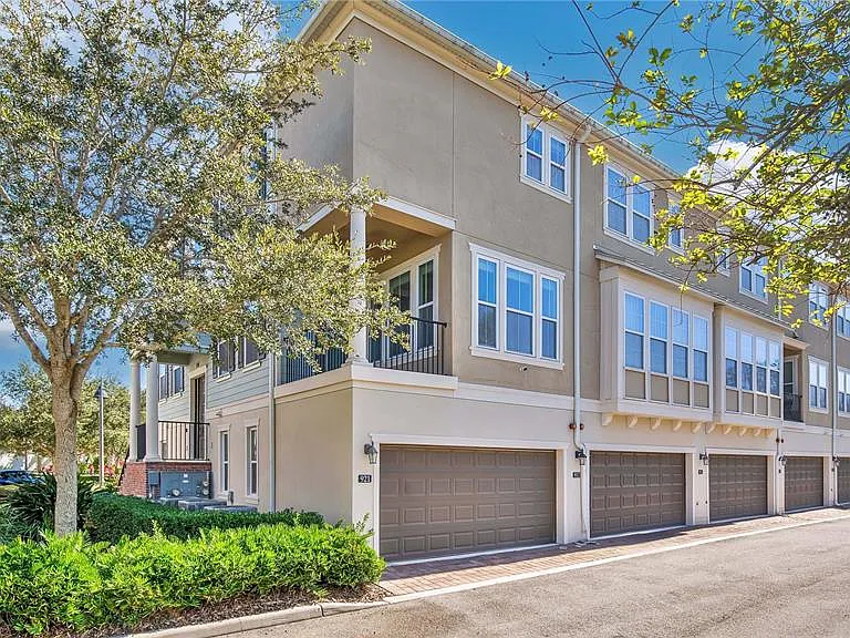 921 Taramundi Dr — Photo 22