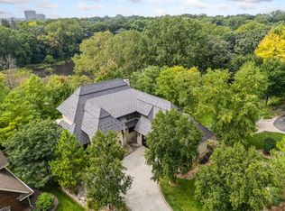 800 Westwood Dr S, Golden Valley, MN 55416