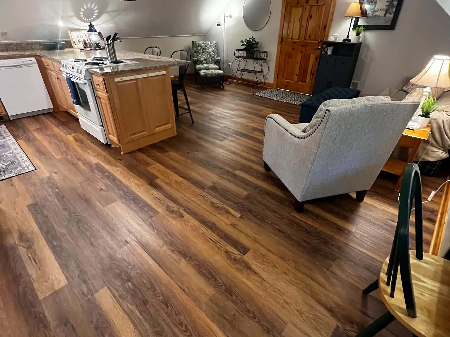 1 bed, 950 sqft, $1,895 — Photo 3