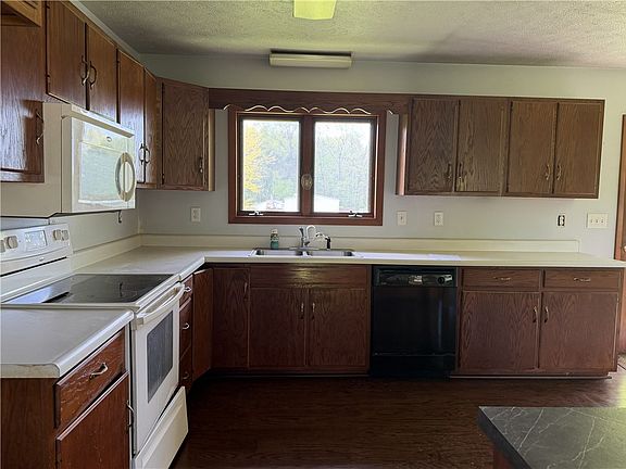 4th image of 362 Stoneboro Rd