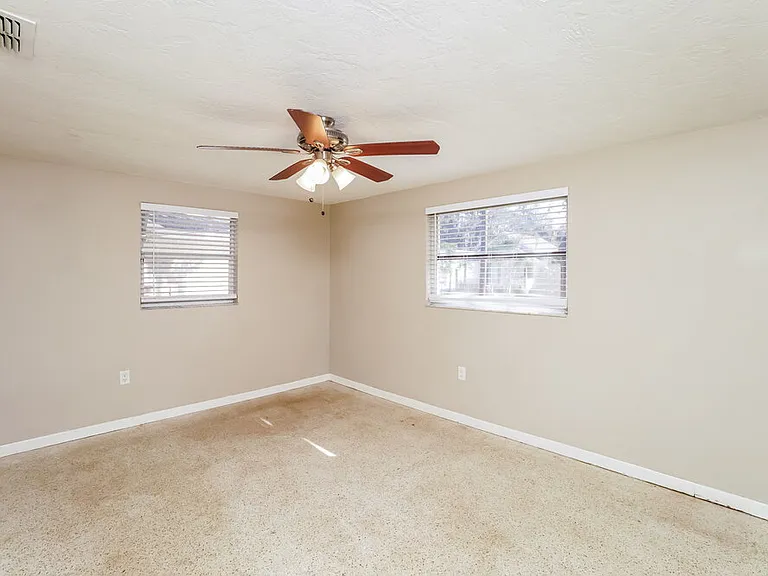 5917 Missouri Ave — Photo 11