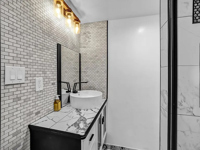 7834 Beck Ave — Photo 34