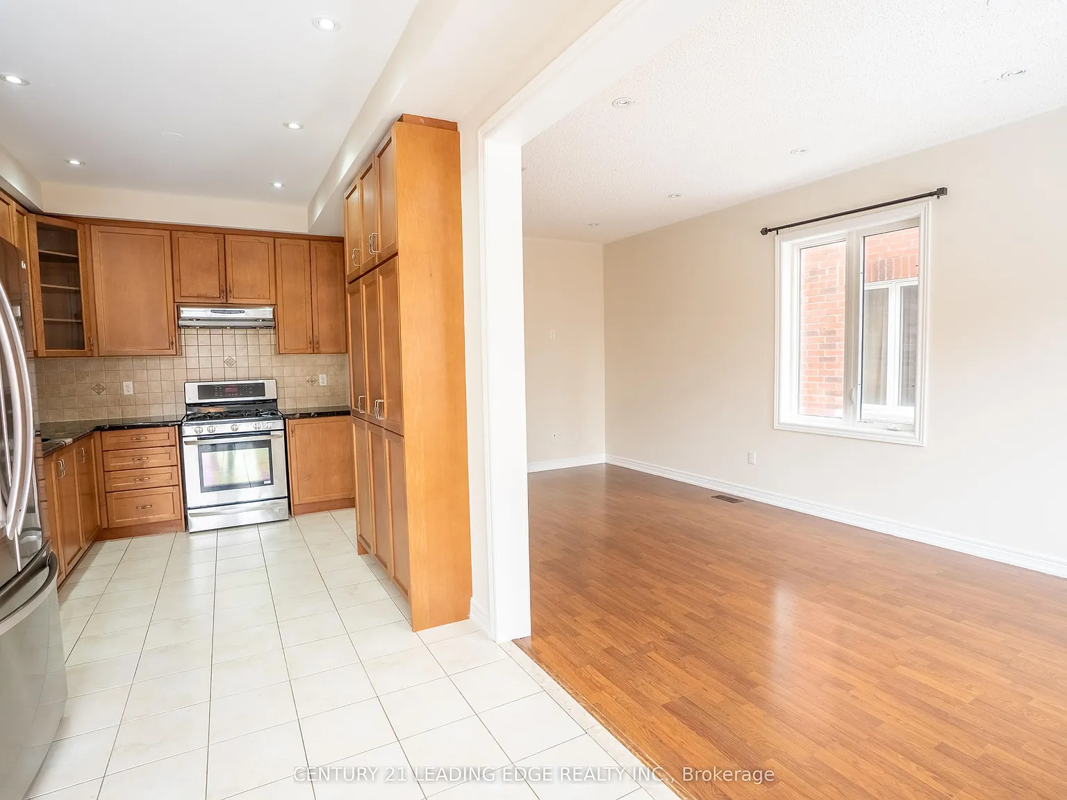 4 bed, $3,500 — Photo 4