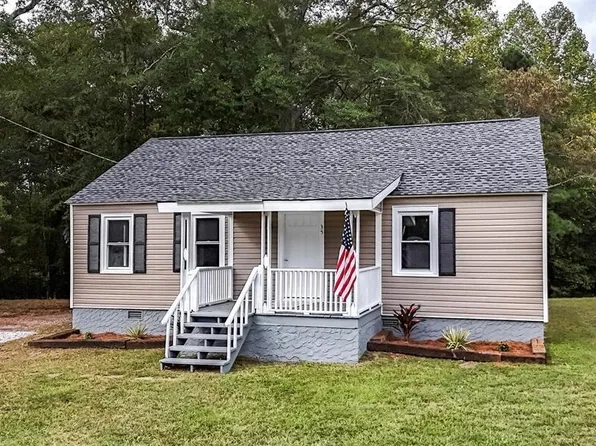 35 Bunny Trl, Carrollton, GA 30117