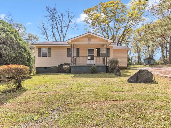 411 Brannon Ave, Opelika, AL 36801