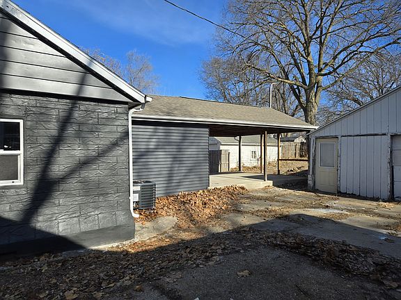 2nd image of 1208 S 3rd St