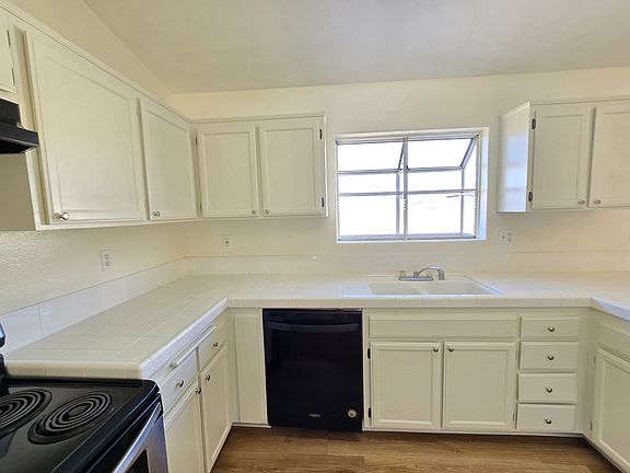 5th image of 8319 Charles Pl