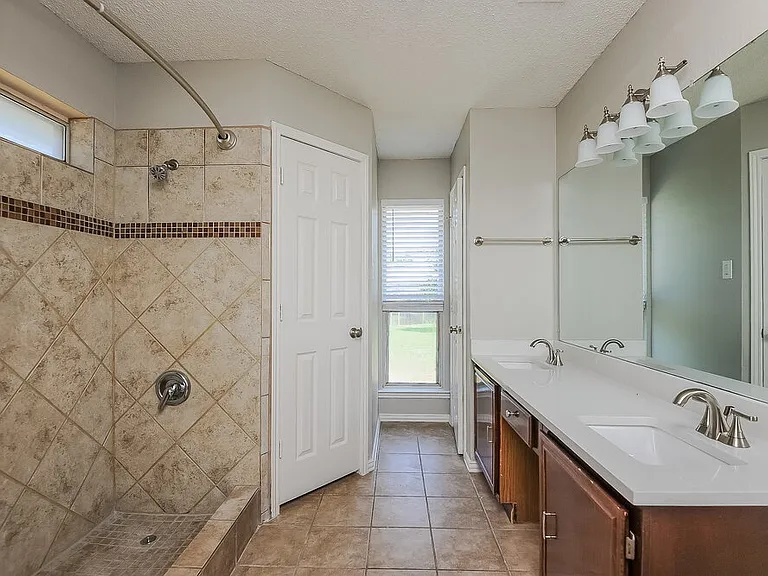 9105 Cranwell Ct — Photo 14