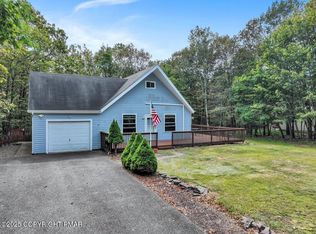 100 Clearbrook Dr, Albrightsville, PA 18210