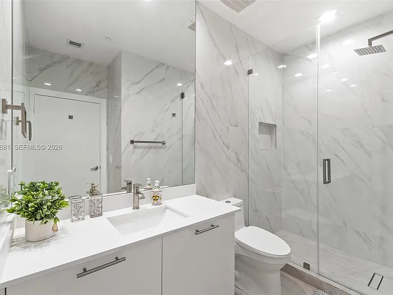 950 Brickell Bay Dr #5507 — Photo 15