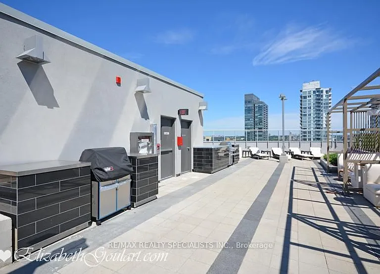 352 Front St W #1007 — Photo 23