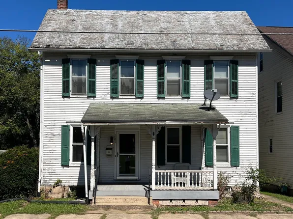 381 Vine St, Milton, PA 17847