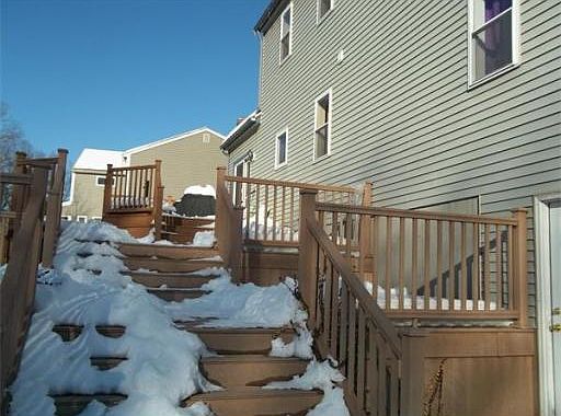 4th image of 16 Clarence Dr