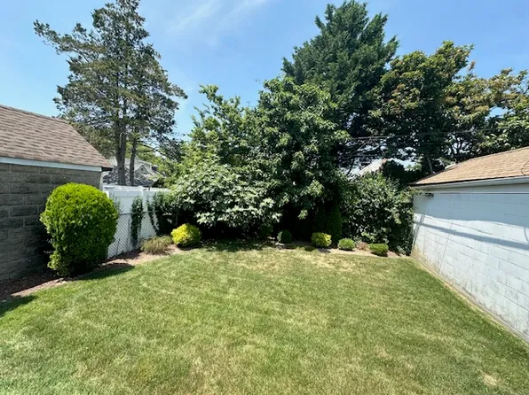 145-81 Eighth Avenue image 38 of 39