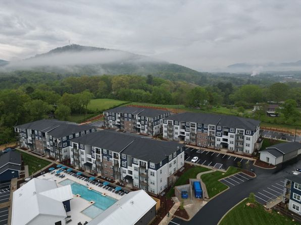 Birch Hill Apartments | 115 Featherdown Way, Asheville, NC