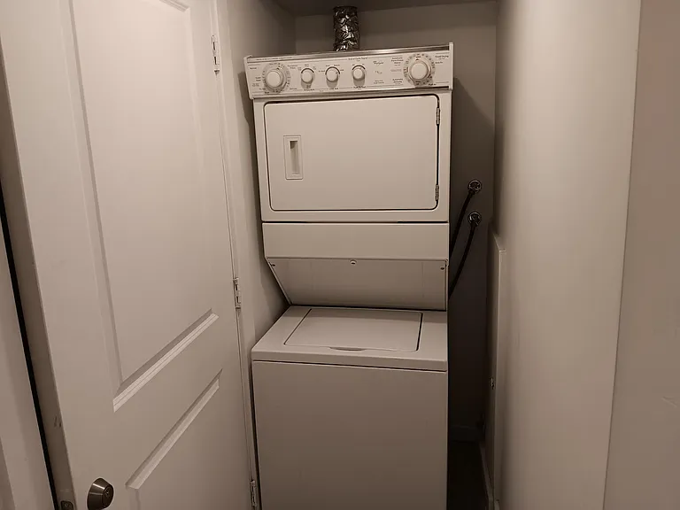 Washer dryer.