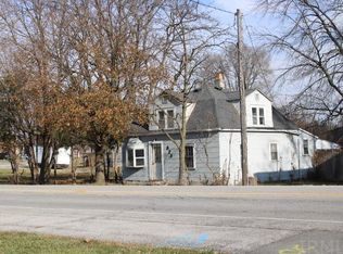 823 Hartzell Rd, New Haven, IN 46774