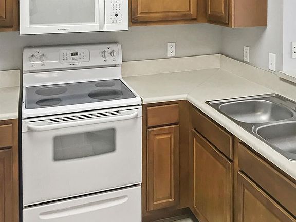 4th image of 15655 Ocean Walk Cir APT 307