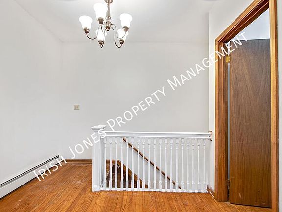 4th image of 35 South St APT 2