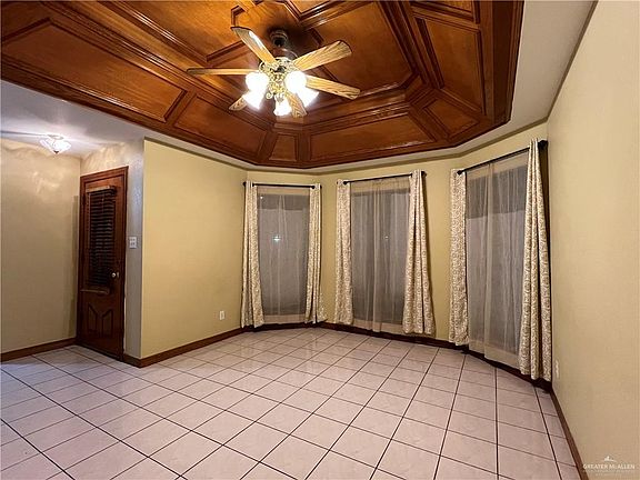 4th image of 2401 Lucille Ave